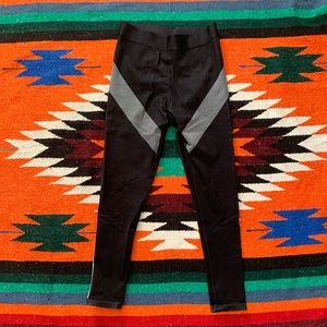 Fabletics Leggings Size L